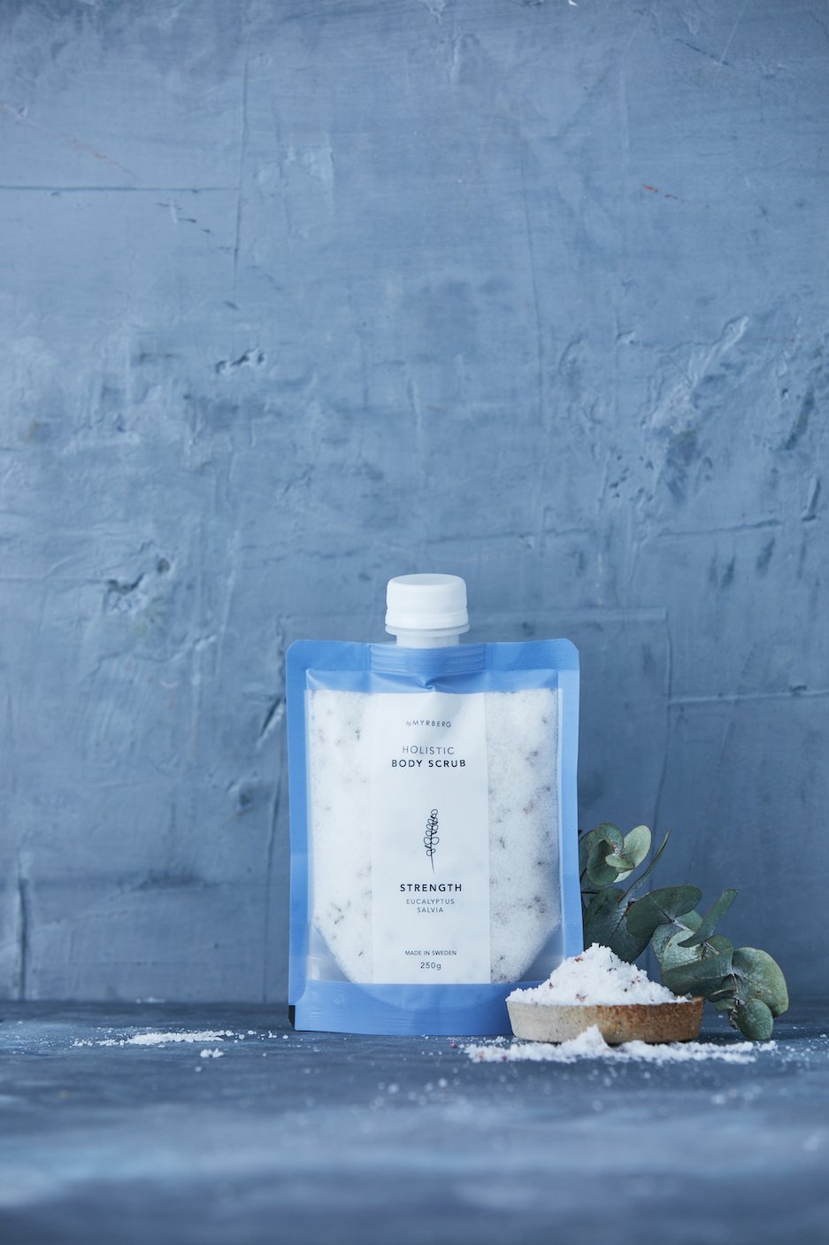 Hooly Holistic Body Scrub Strength Eucalyptus & Sage 250 g