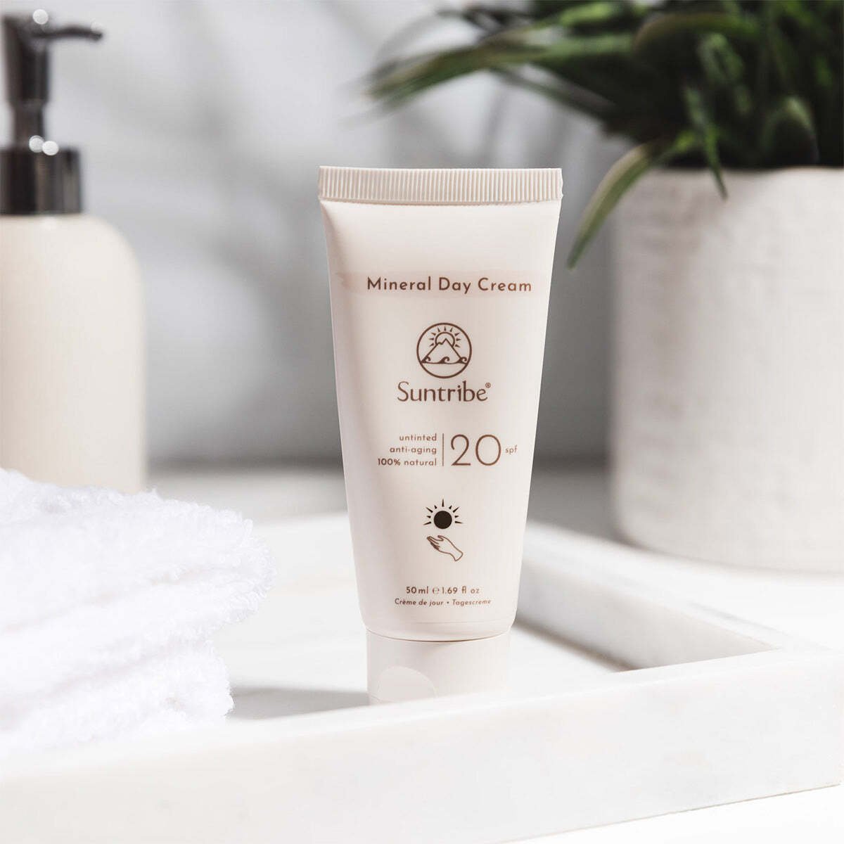 Suntribe Dagkräm med Naturliga Mineraler SPF 20 Otonad 50 ml