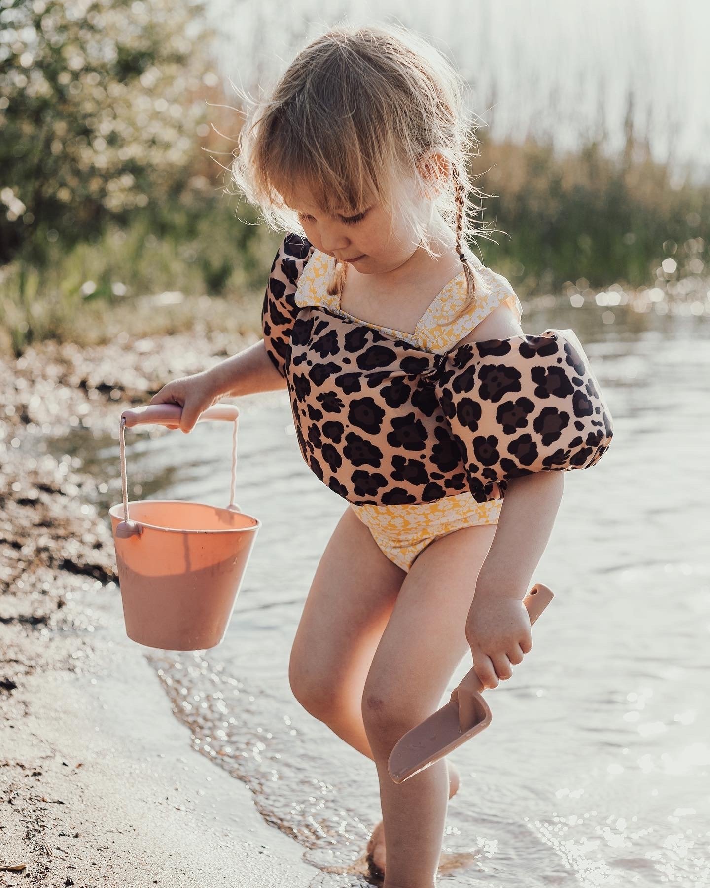 Piikaboo Simväst Leo 15-30 kg 1 st