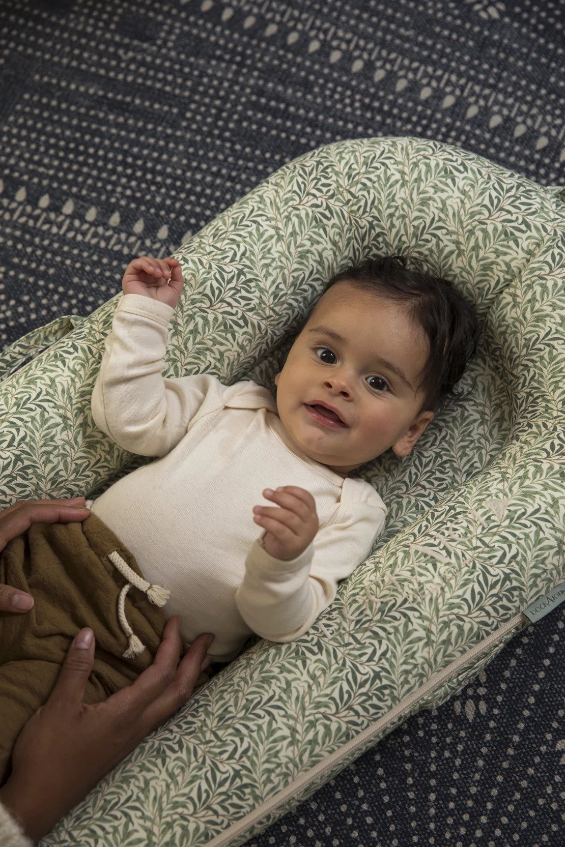 DockATot Deluxe+ Dock Willow Boughs William Morris