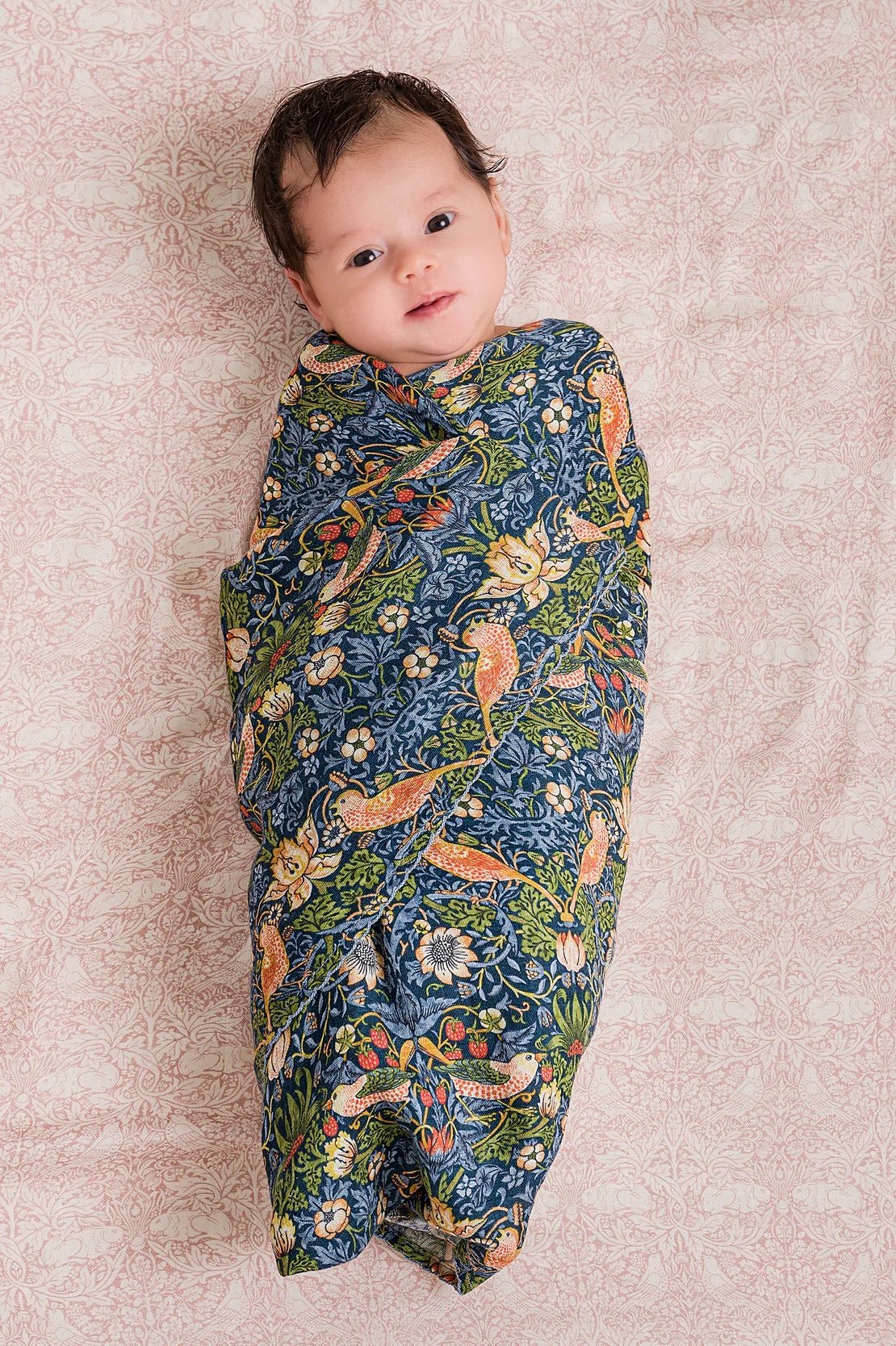 DockATot Swaddler Set, Brer Rabbit/Strawberry Thief (William Morris)