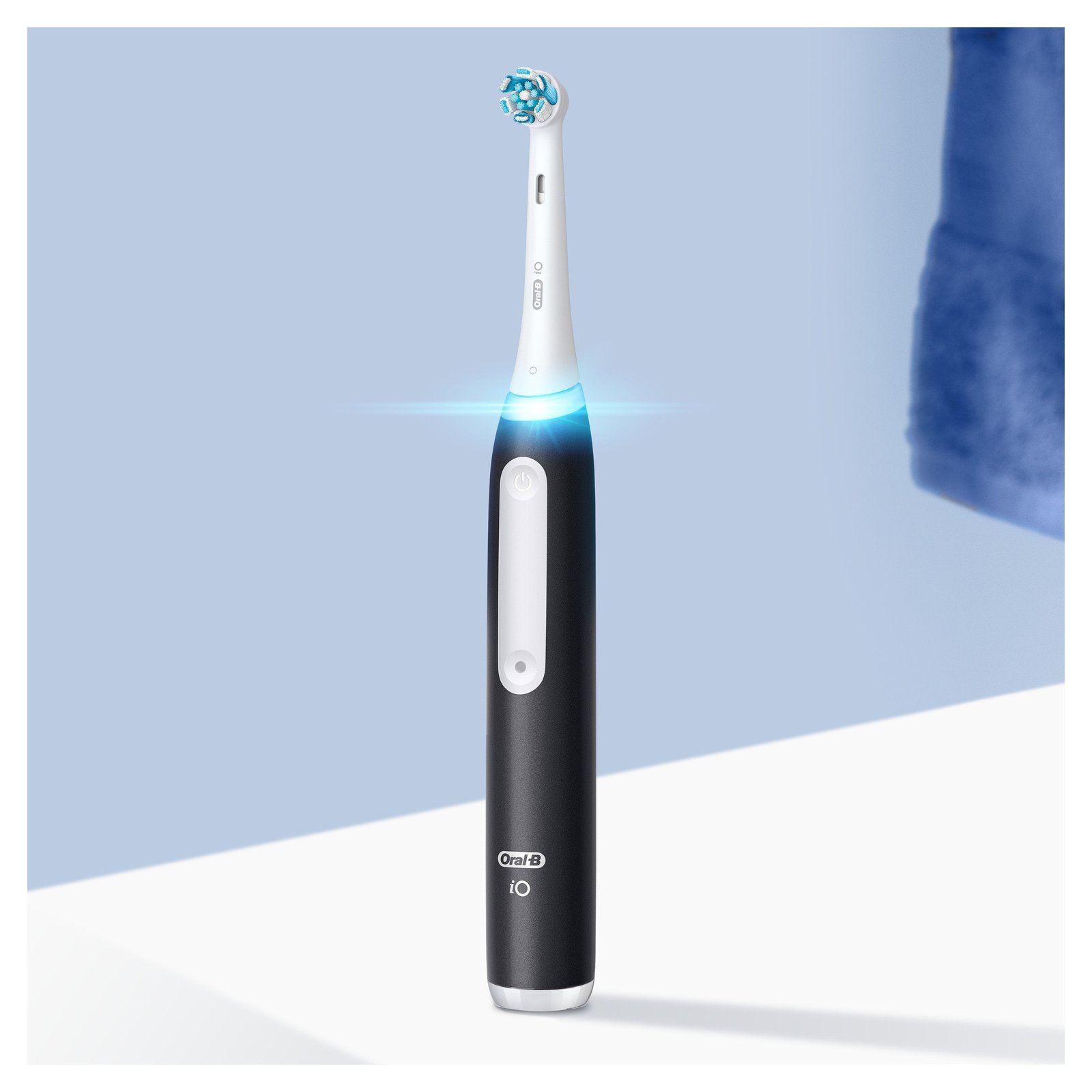 Oral-B iO 3 Duopack 2 eltandborstar, 2 huvuden, 1 resefodral
