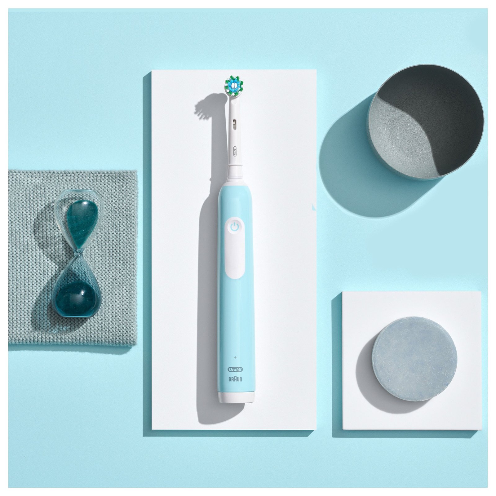 Oral - B Pro 1, Blå eltandborste med 2 huvuden