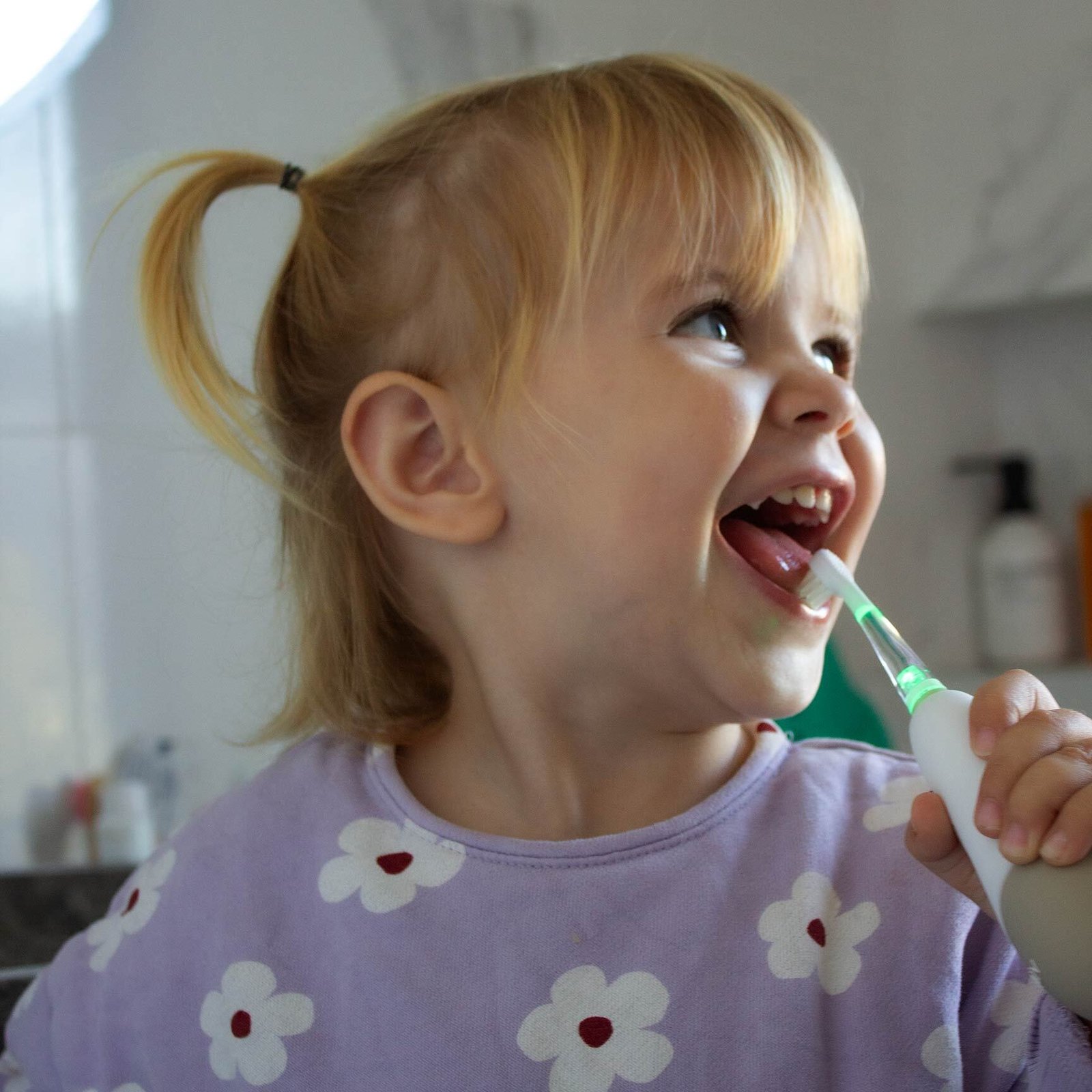 bblüv Ultrasonic Eltandborste PRO Uppladdningsbar