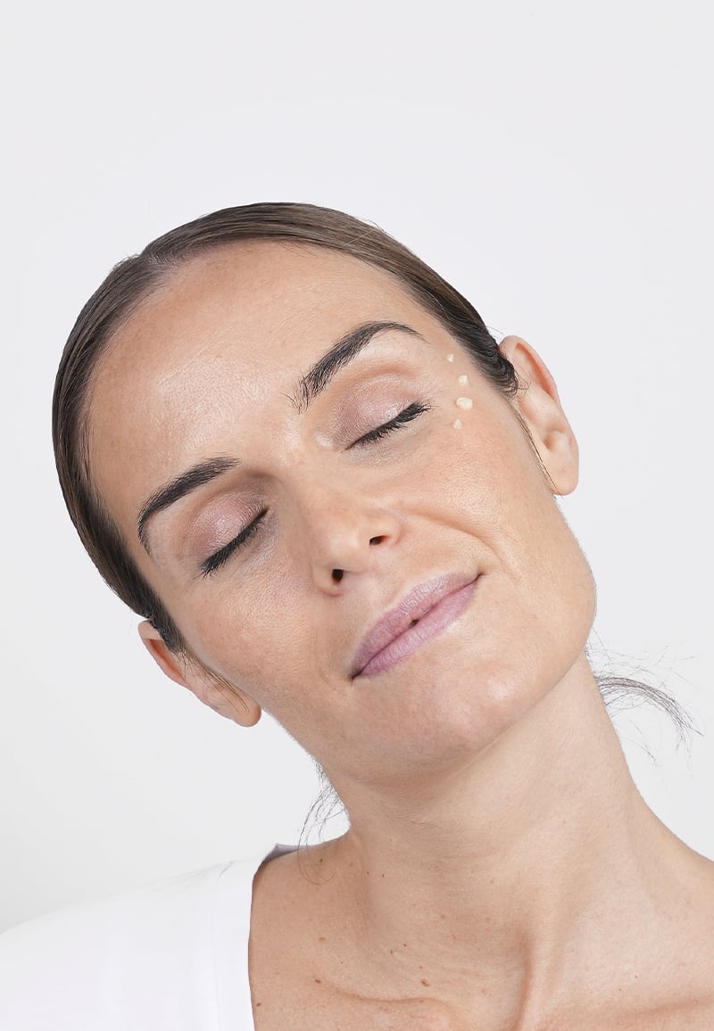 Niche Beauty Lab Transparent De-Bloat Soothing Eye Serum 15 ml