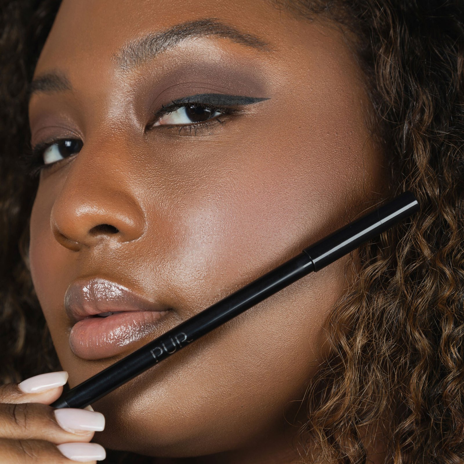 PÜR On Point Eyeliner Pencil Black 0,4 g