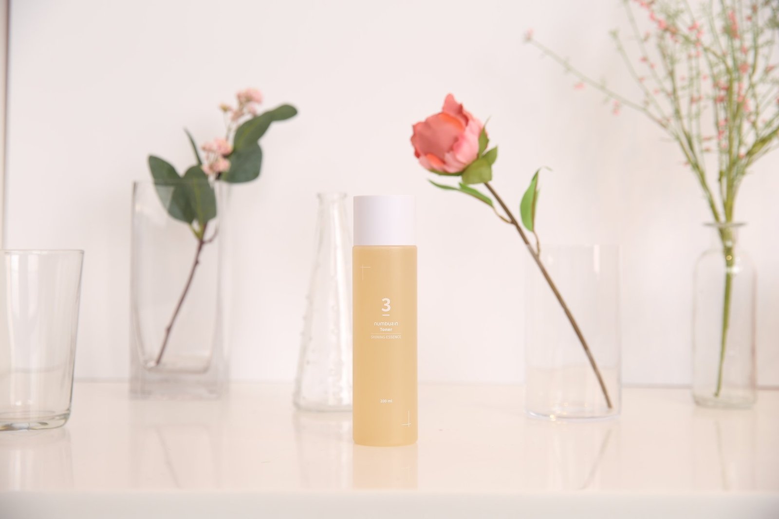 Numbuzin No.3 Super Glowing Essence Toner 200 ml