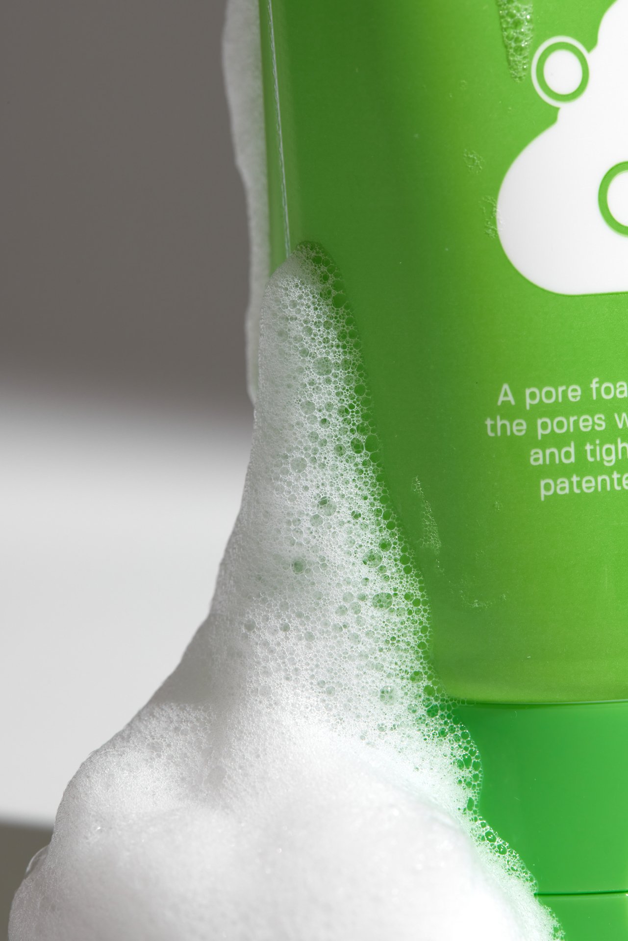 Sungboon Editor Green Tomato Deep Pore Cleansing Ultra Whipping Foam 120 g