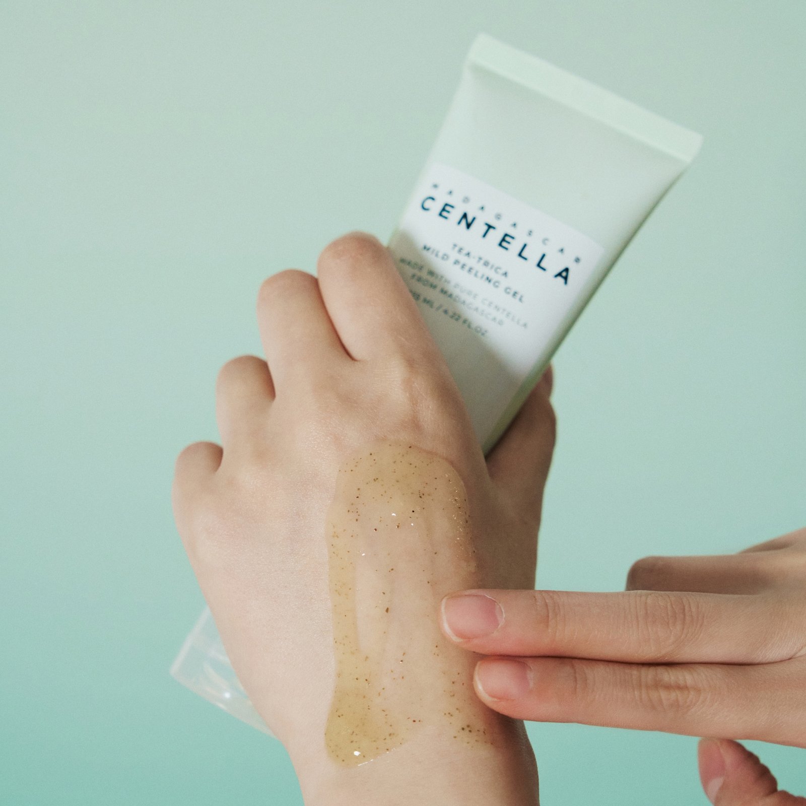 SKIN1004 Madagascar Centella Tea-Trica Mild Peeling Gel 125ml