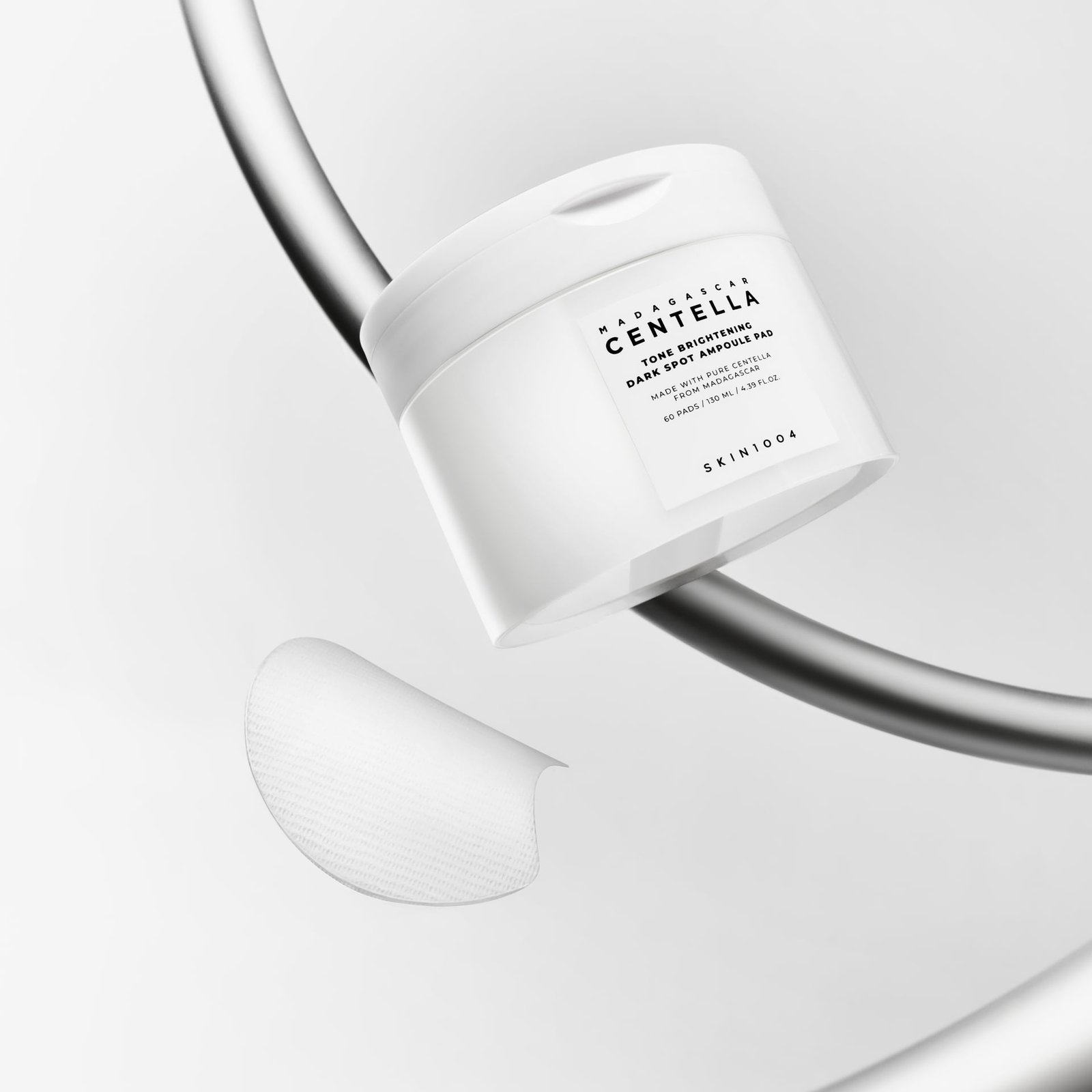 SKIN1004 Madagascar Centella Tone Brightening Dark Spot Ampoule Pads 60 st