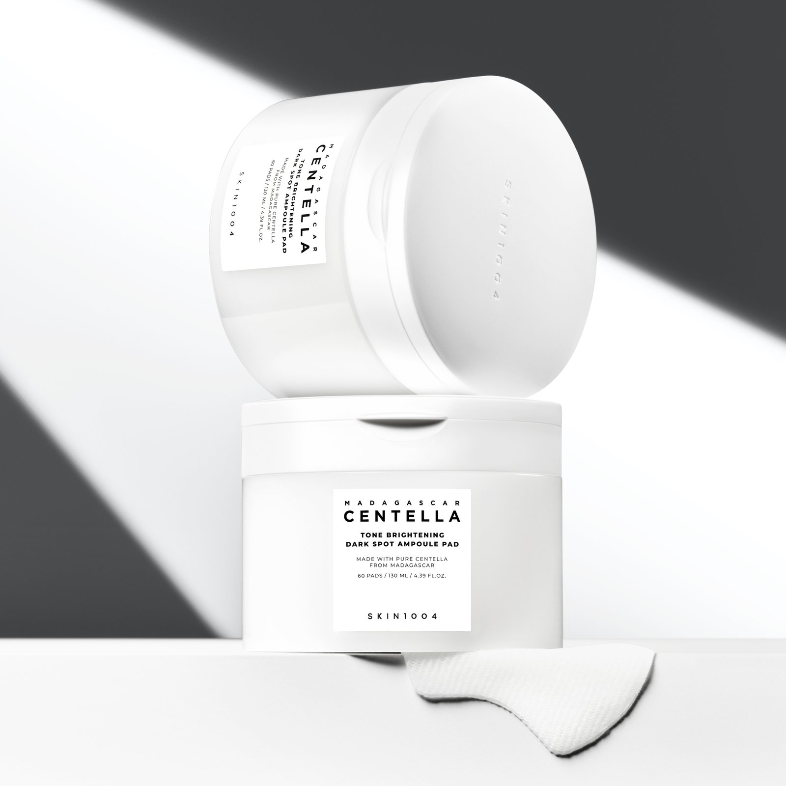 SKIN1004 Madagascar Centella Tone Brightening Dark Spot Ampoule Pads 60 st