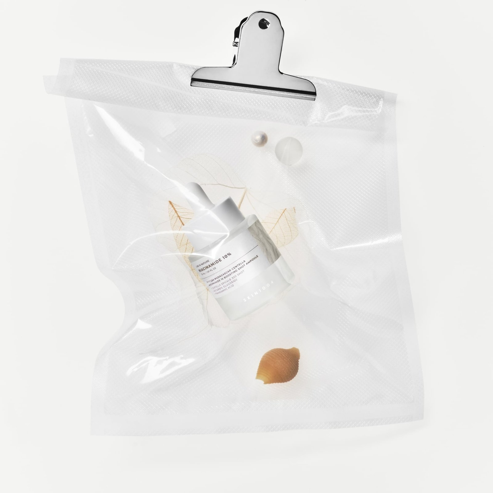 SKIN1004 Madagascar Centella Niacinamide 10 Boosting Shot Ampoule 30 ml