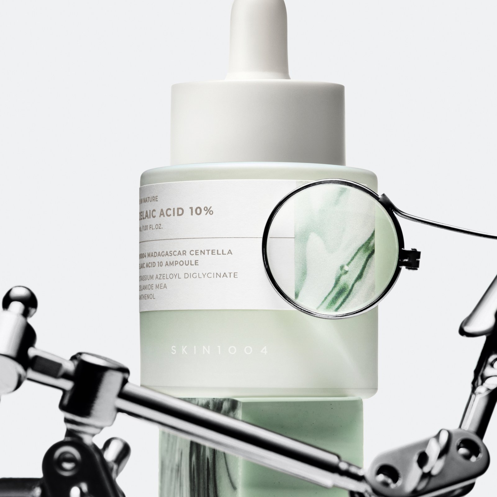 SKIN1004 Madagascar Centella Azelaic Acid 10 Ampoule 30 ml