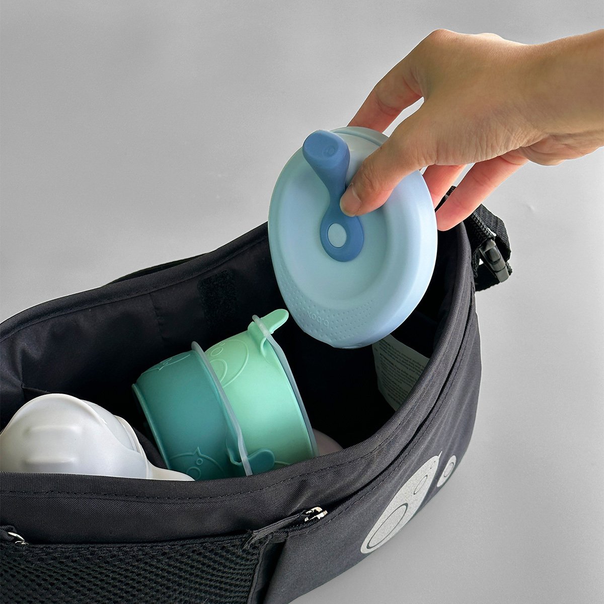 B.box Fill + Feed Återanvändningsbar Klämmis Blå