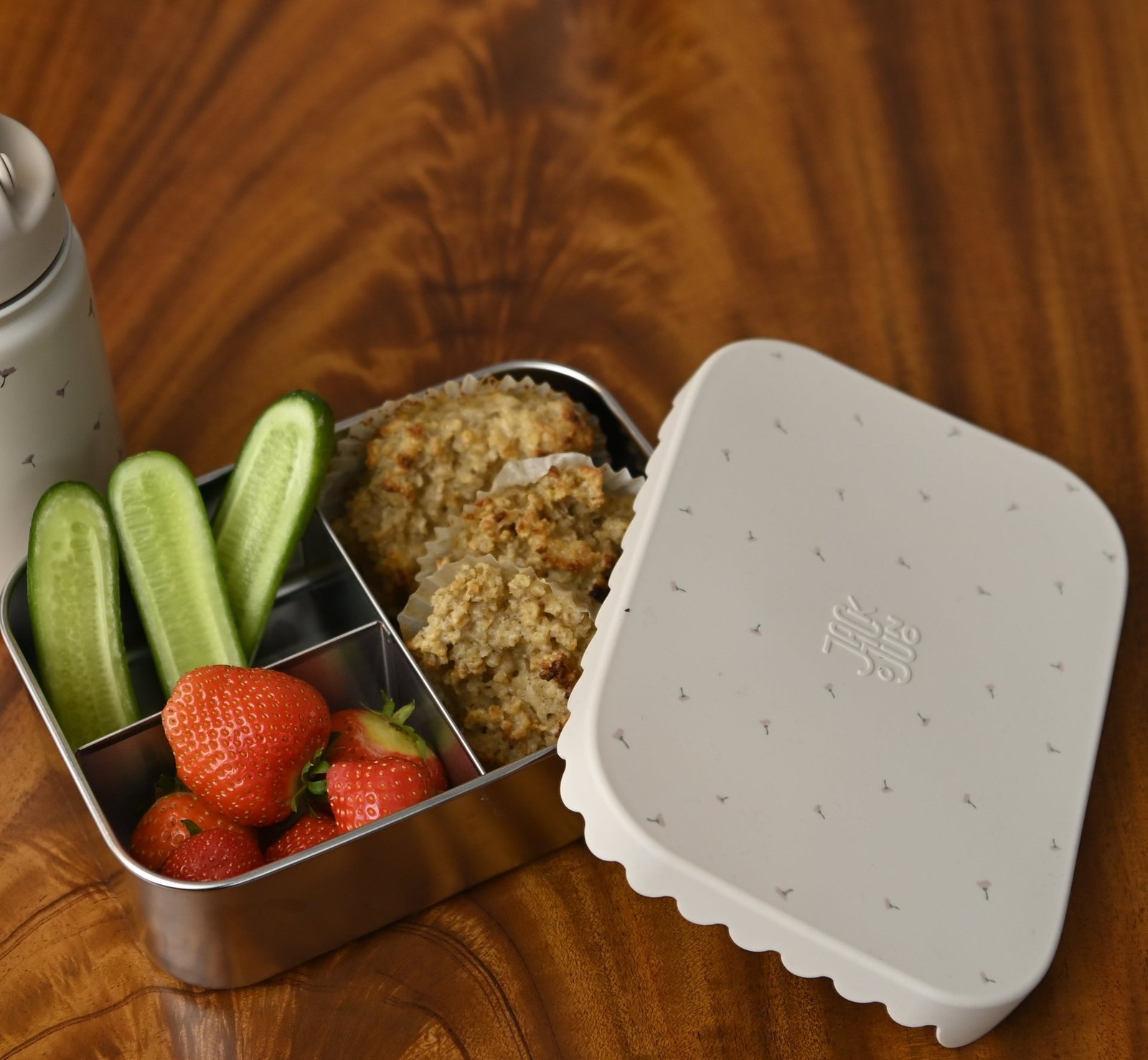 Jack o Juno Matlåda Poppy in Bloom