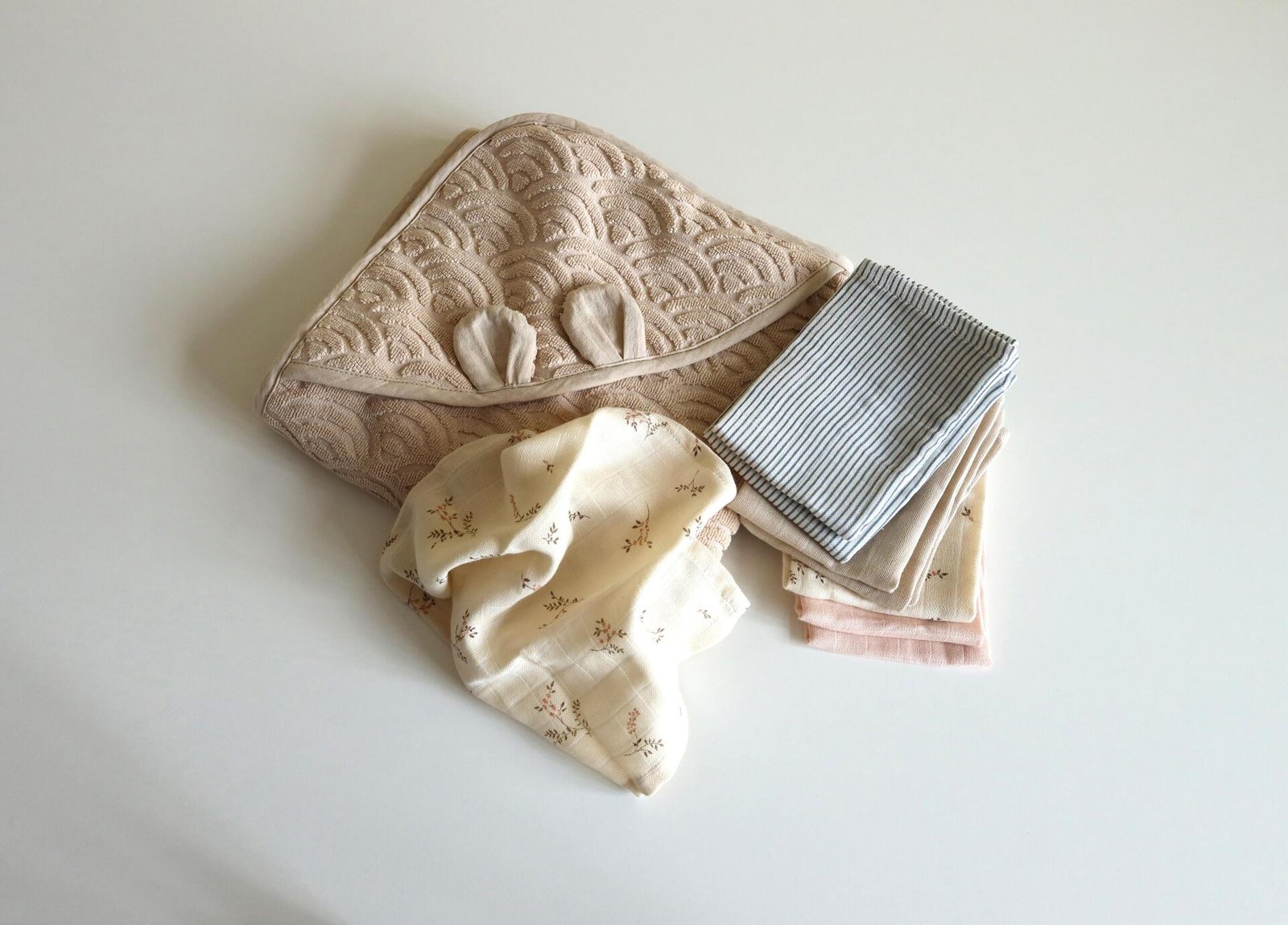 Cam Cam Copenhagen Babyhandduk Med Huva Och Öron Almond