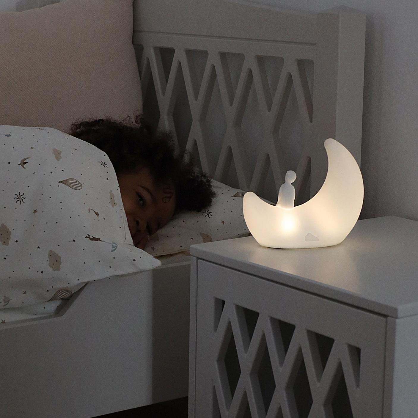 Cam Cam Copenhagen Måne Nattlampa Offwhite