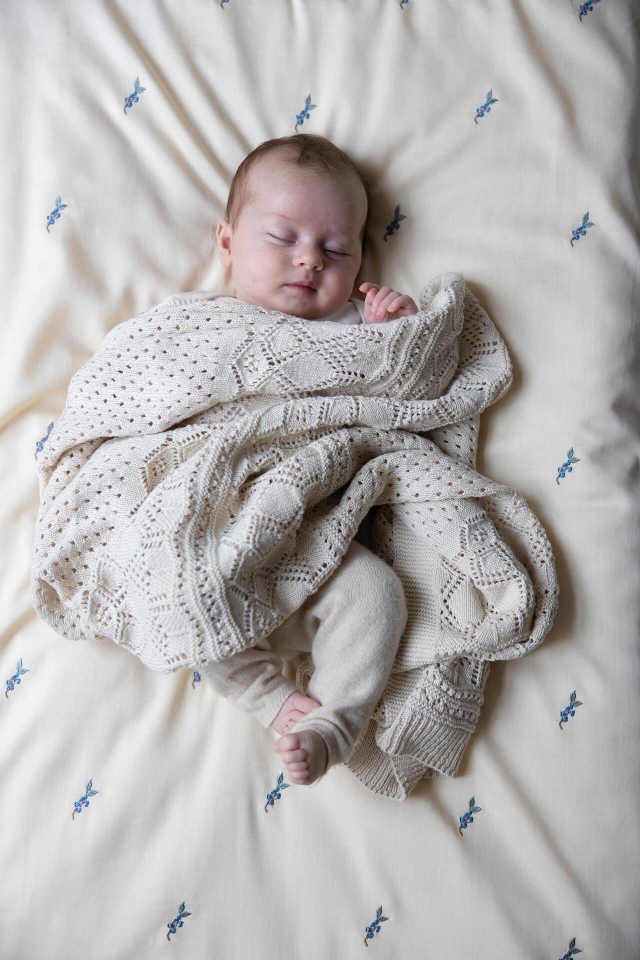 Cam Cam Copenhagen Pointellestickad babyfilt Off White