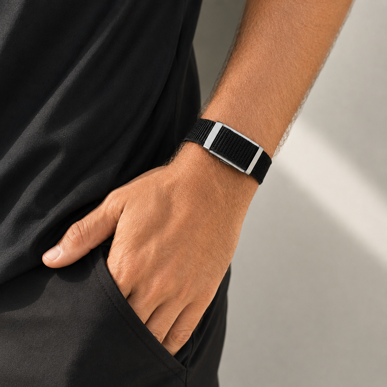 HAALE - Smart Band-Black/Black
