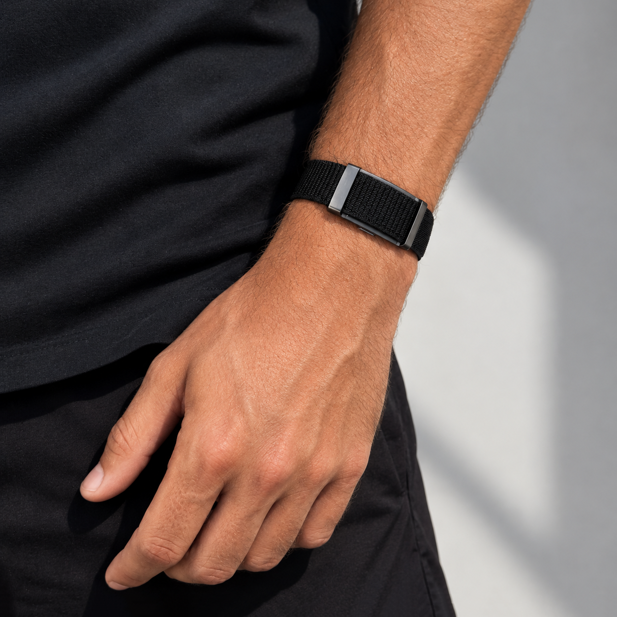 HAALE - Smart Band-Black/Black