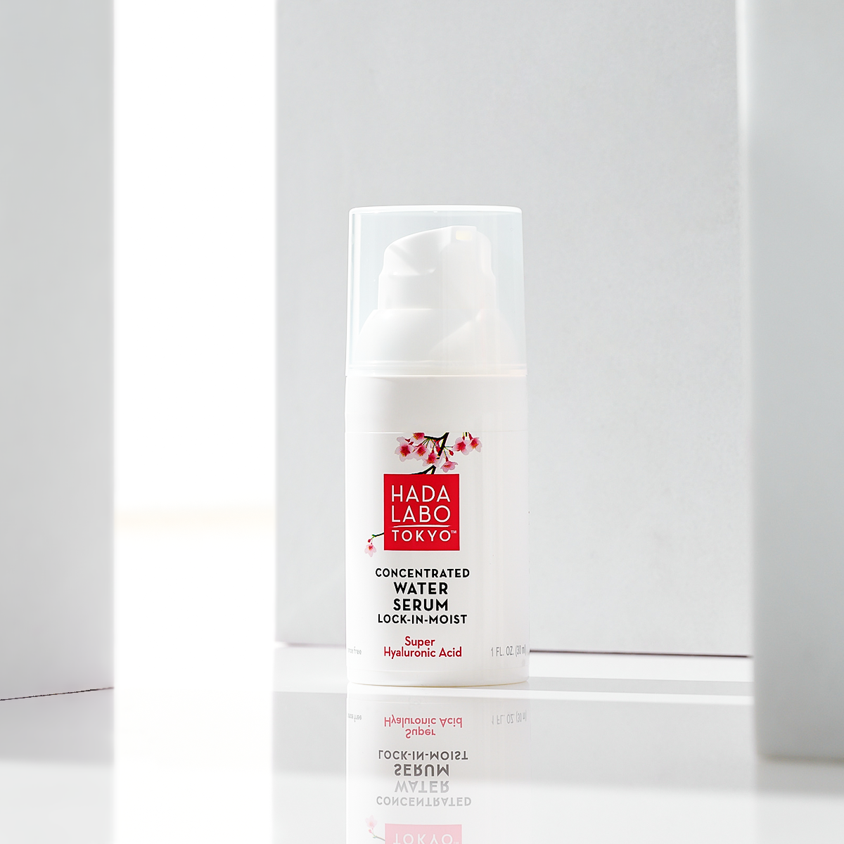 Hada Labo Tokyo Concentrated Water Serum Lock-in-Moist 30 ml