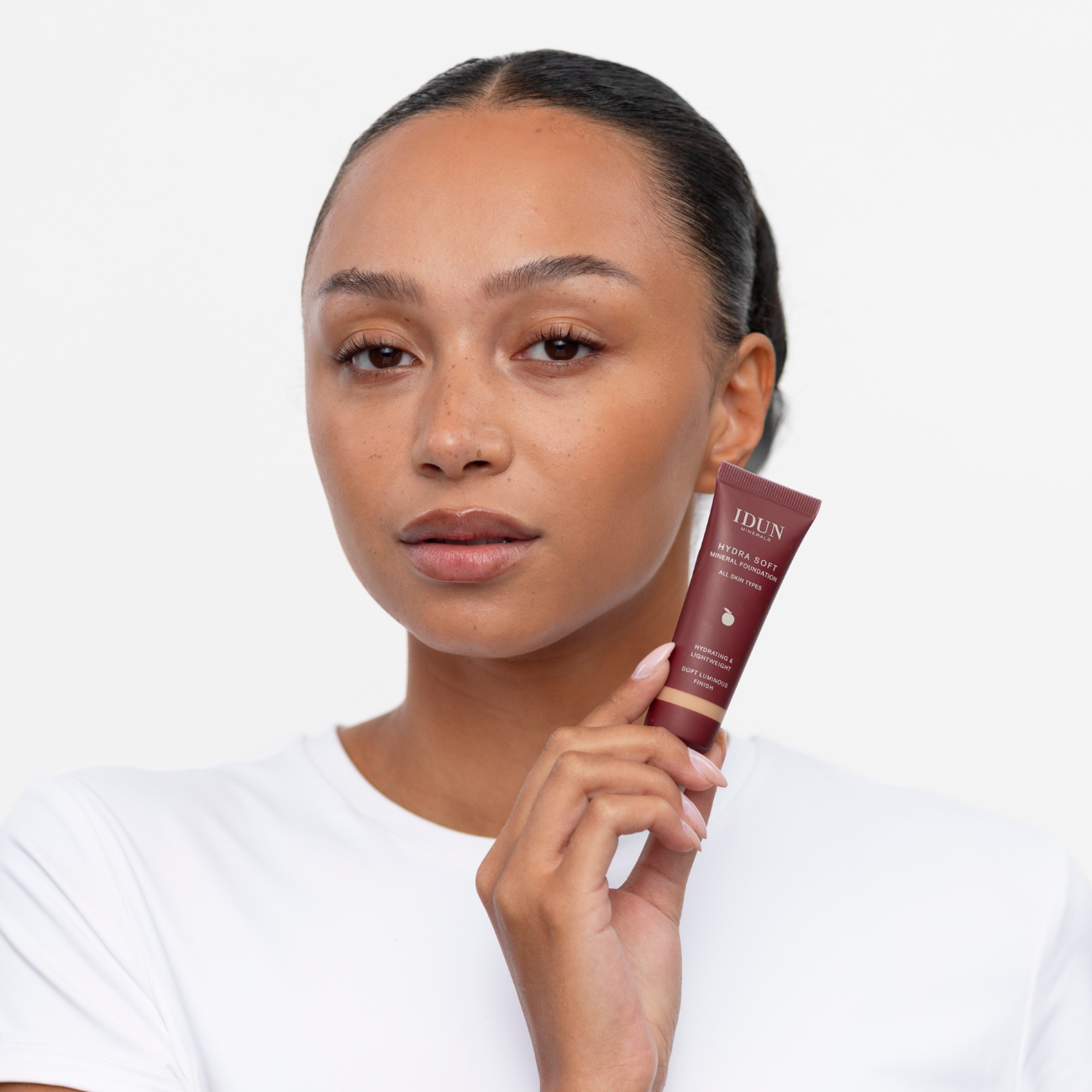 IDUN Minerals Hydra Soft Mineral Foundation Runa