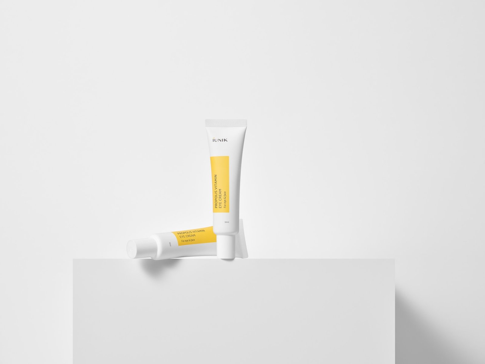 iUNIK Propolis Vitamin Eye Cream 30ml