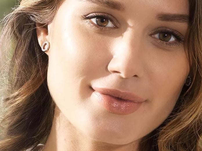 Blomdahl Örhängen NT Brilliance Puck Hollow 10 mm Crystal 1 par