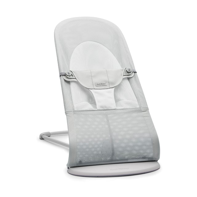 BabyBjörn Babysitter Balance Soft Mesh Silver/Vit | Baby, barn & förälder - Babysitter | Apoteka