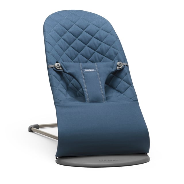 BabyBjörn Babysitter Bliss Vävd Klassisk Quilt Midnattsblå | Baby, barn & förälder - Babysitter | Apoteka