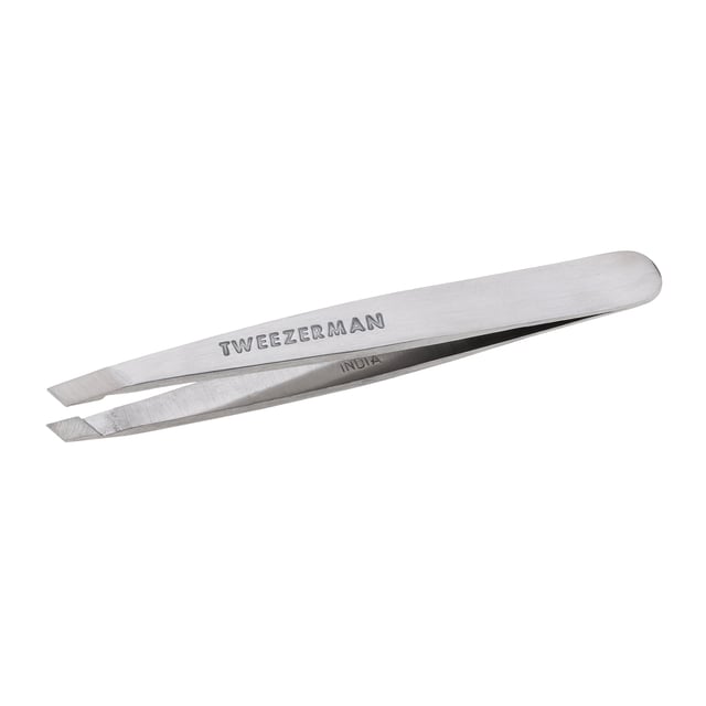 TWEEZERMAN Mini Slant Tweezer Classic Stainless Steel 1st | Hudvård - Rakning & hårborttagning - Pincetter,Smink - Ögonbryn - Pincetter | Apoteka