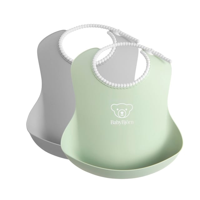 BabyBjörn Haklapp Grå/Blekgrön 2-pack | Baby, barn & förälder - Mata - Haklappar | Apoteka