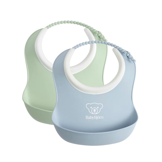 BabyBjörn Liten Haklapp Blekgrön/ Blekblå 2-pack | Baby, barn & förälder - Mata - Haklappar | Apoteka