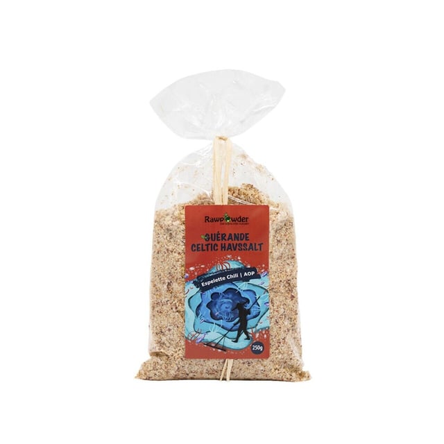 Rawpowder Guérande Celtic Havssalt − Espelette Chili AOP 250 g | Mat & dryck - Skafferi - Kryddor & smaksättning - Salt | Apoteka