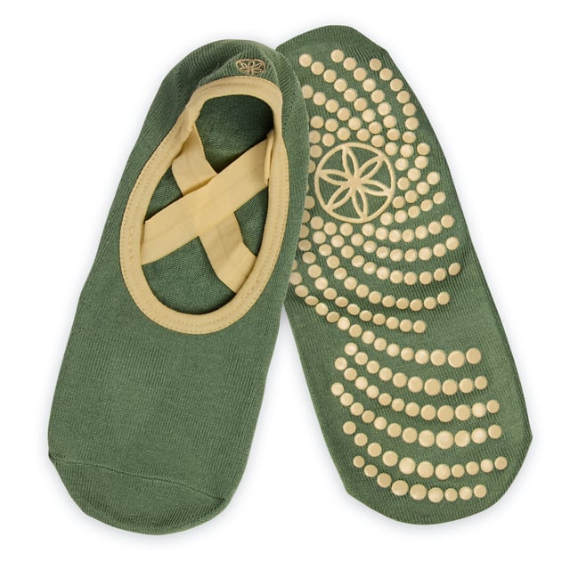 GAIAM Grippy Yoga Barre Socks Olive Haze | Träning - Yoga | Apoteka