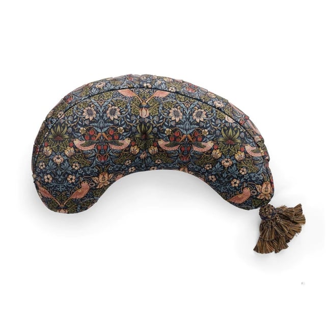 DockATot Nursing Pillow Strawberry Thief (William Morris) | Baby, barn & förälder - Amma - Amningskuddar,Graviditet - Gravidkudde | Apoteka