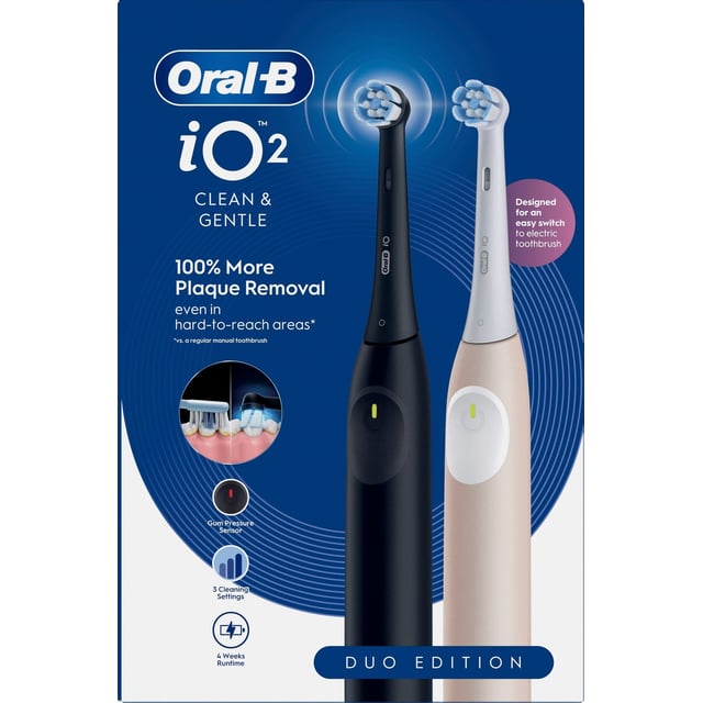 Oral-B iO2 Eltandborstar Duo-pack Svart och Rosa 2 tandborsthuvuden & Resefodral 2 st | Munvård - Tandborste - Eltandborste | Apoteka