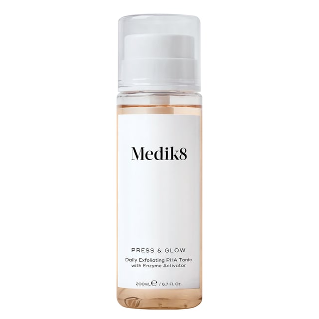 Medik8 Press & Glow Facial Toner 200ml | Hudvård - Ansiktsvård - Ansiktsrengöring - Ansiktsvatten & toner,Hudvård - Ansiktsvård - Ansiktsexfoliering | Apoteka