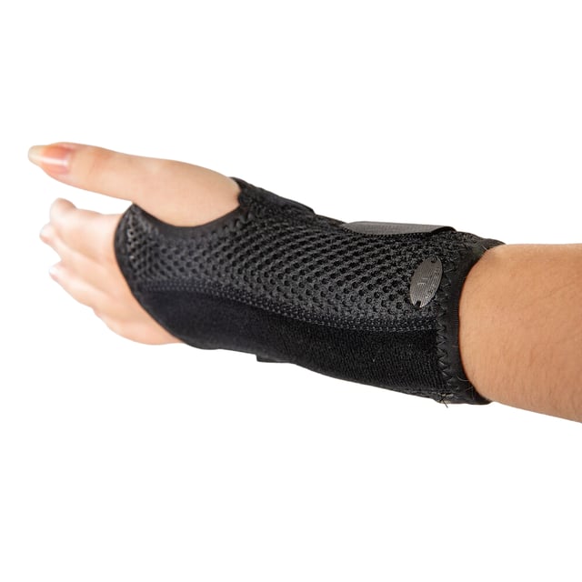 Back on Track Carpus I Handledsstöd Med Skena Vänster S/M | Träning - Sportskador & skydd - Handledsstöd | Apoteka